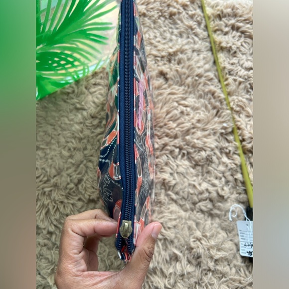 Lilly Pulitzer Tropical Travel Tote - Picture 10 of 11